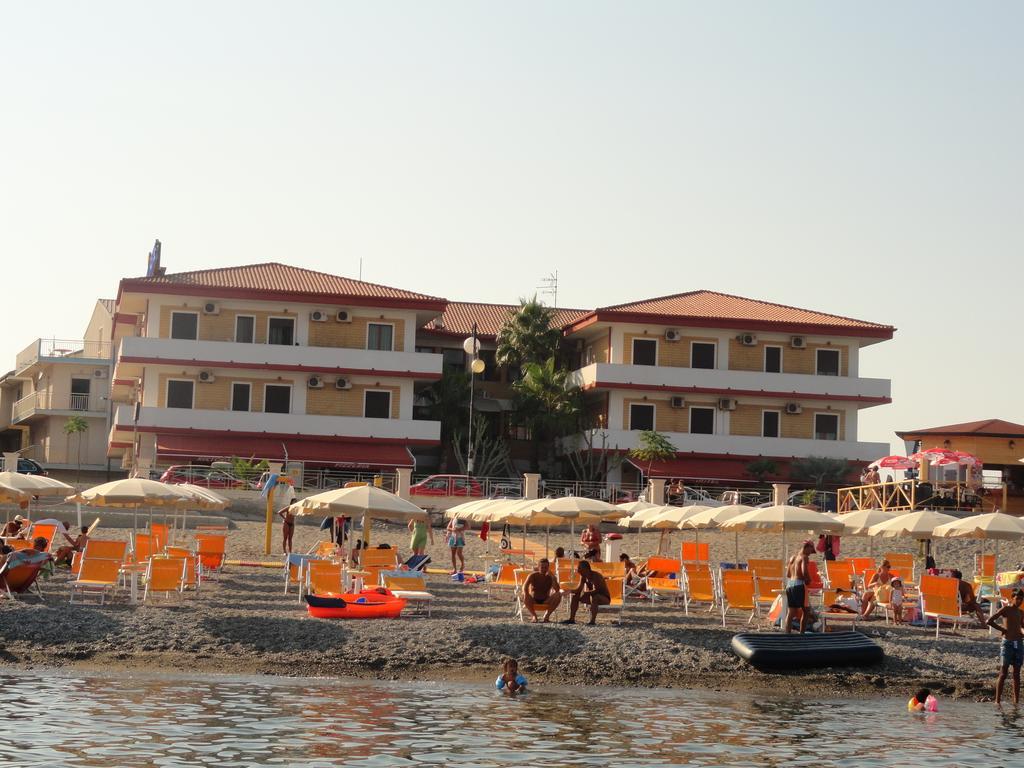Cirò Marina Hotel Miramare מראה חיצוני תמונה