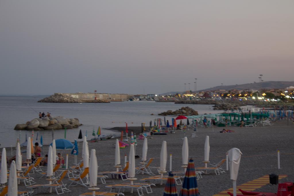 Cirò Marina Hotel Miramare מראה חיצוני תמונה