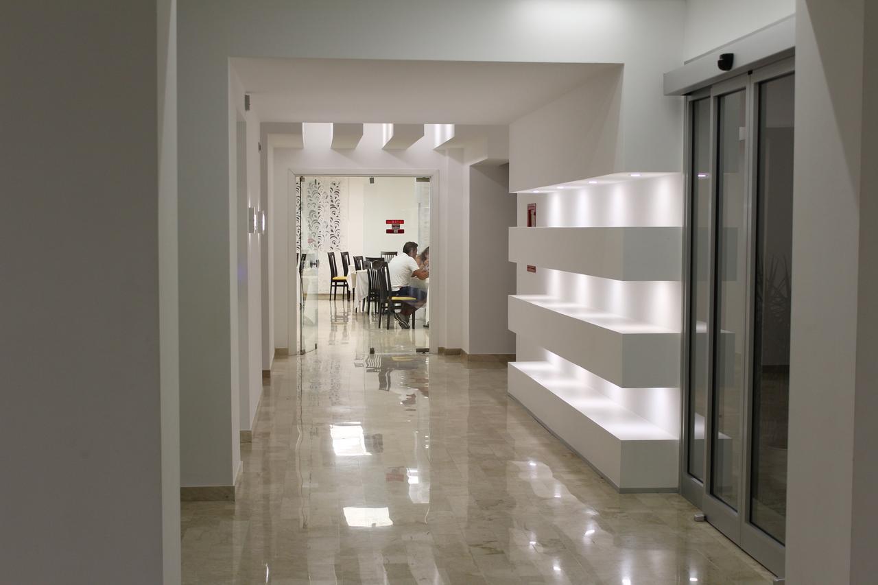 Cirò Marina Hotel Miramare מראה חיצוני תמונה