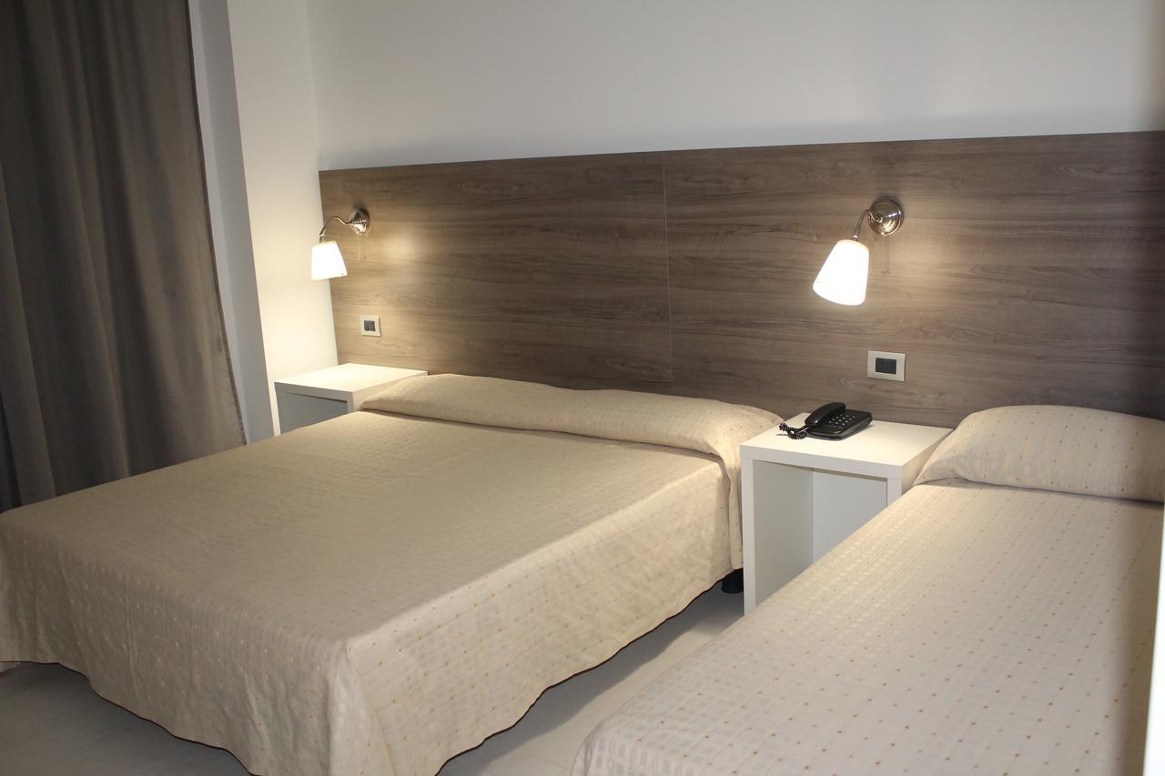 Cirò Marina Hotel Miramare מראה חיצוני תמונה